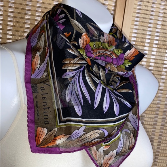 Valentina Fiore Elegant Floral Square Scarf Vintage - Picture 2 of 3